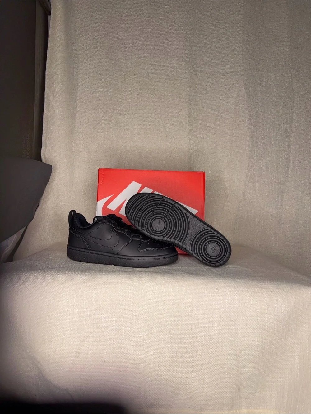 Nike Triple Black Court Borough Low